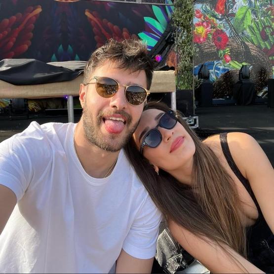 Hande Baladın sevgilisiyle poz verdi