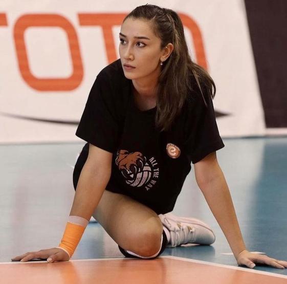 Hande Baladın sevgilisiyle poz verdi