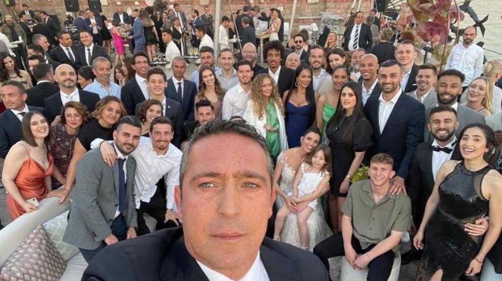 Fenerbahçede Futbol Takımı düğünde buluştu