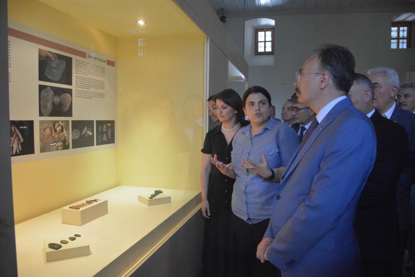 Tam 8 bin 600 yıllık İlk kez Bilecikte sergilendi