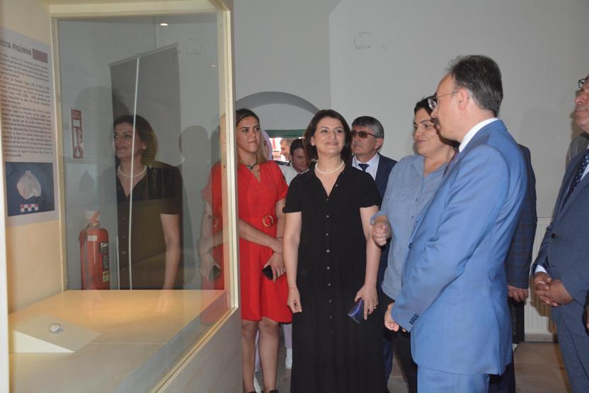 Tam 8 bin 600 yıllık İlk kez Bilecikte sergilendi