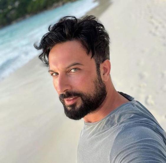 Tarkan aldığı haberle yıkıldı