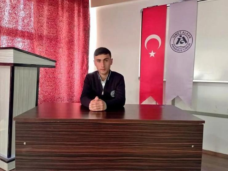Yüksekovalı öğrenci, Pi sayısıyla Türkiye rekoru kırdı