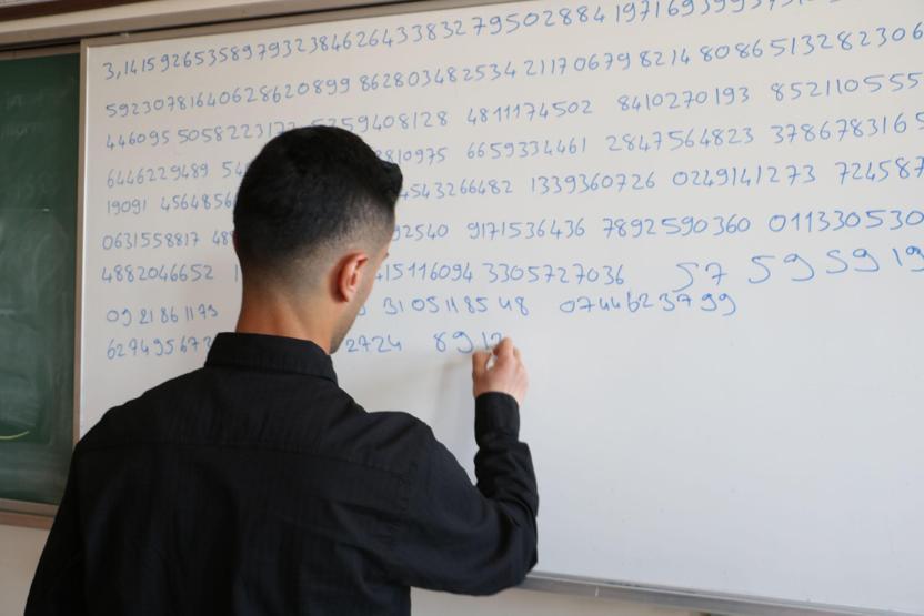 Yüksekovalı öğrenci, Pi sayısıyla Türkiye rekoru kırdı