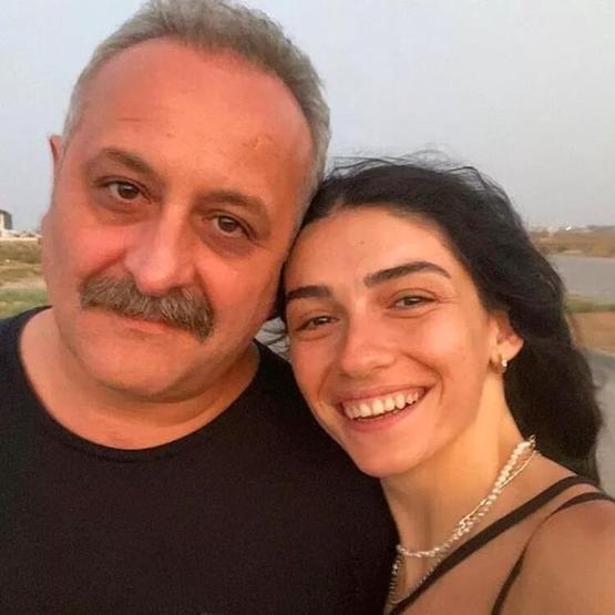 Hazar Ergüçlü ve Onur Ünlü sokak ortasında aşka geldi