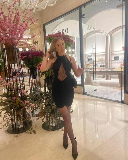 Mehmet Ali Erbilin kızı Yasmin Erbil yaz sezonunu Dubaide açtı