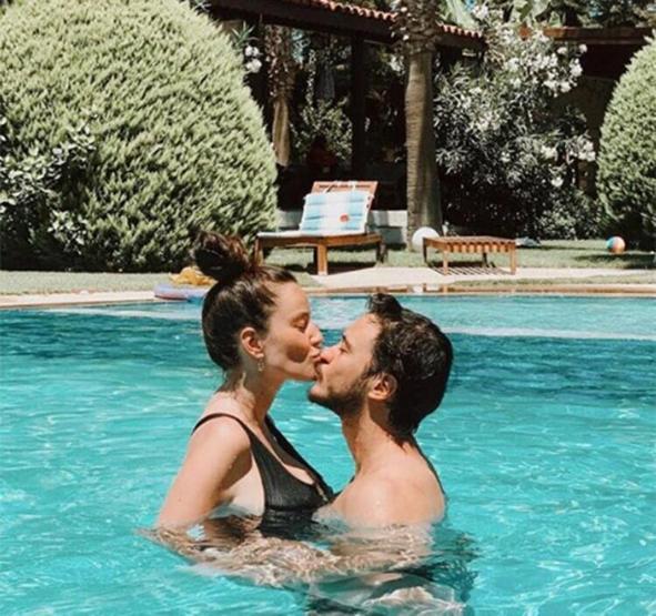 Pelin Akil ve Anıl Altanın tatil keyfi