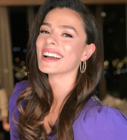 Özge Özpirinçciden makyajsız paylaşım
