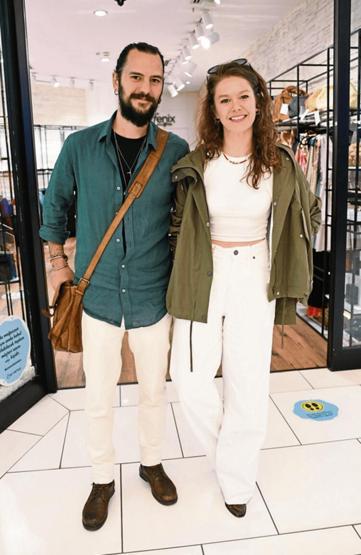 Burcu Biricik kayınvalidesine hediye aldı