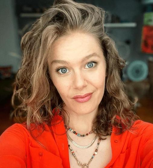 Burcu Biricik kayınvalidesine hediye aldı