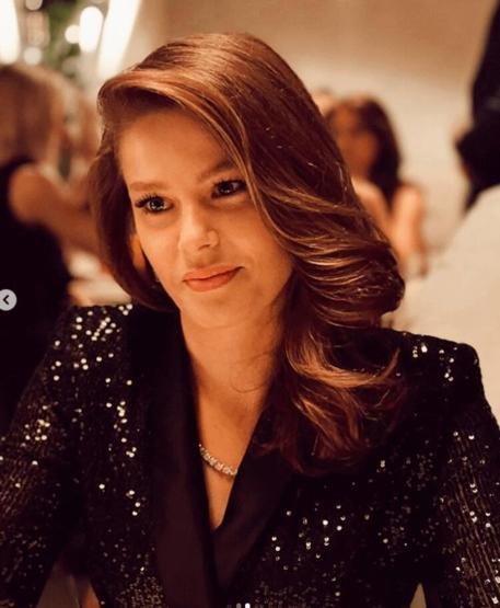 Burcu Biricik kayınvalidesine hediye aldı