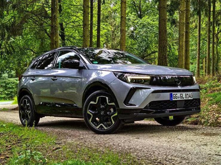 Opel Grandland Türkiye fiyatı açıklandı İşte özellikleri...