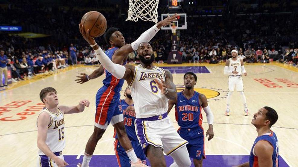 Son dakika... LeBron James servetiyle NBAde bir ilki başardı