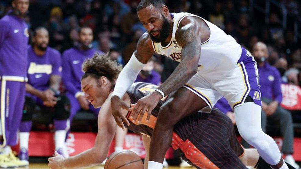 Son dakika... LeBron James servetiyle NBAde bir ilki başardı