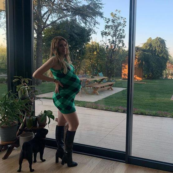 Kenan İmirzalıoğlu ve Sinem Kobal çiftinin yeni doğan bebekleri hastaneye kaldırıldı