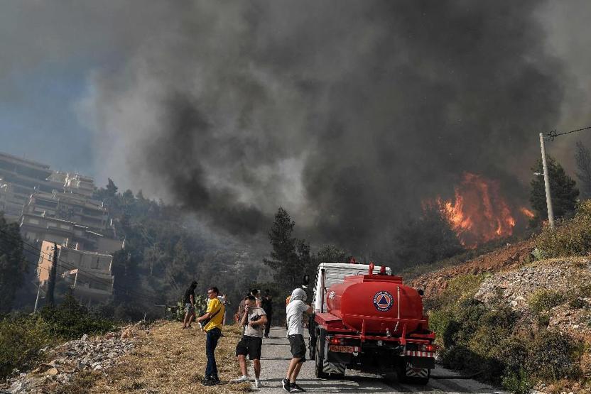 Yunanistanda bir günde 61 orman yangını