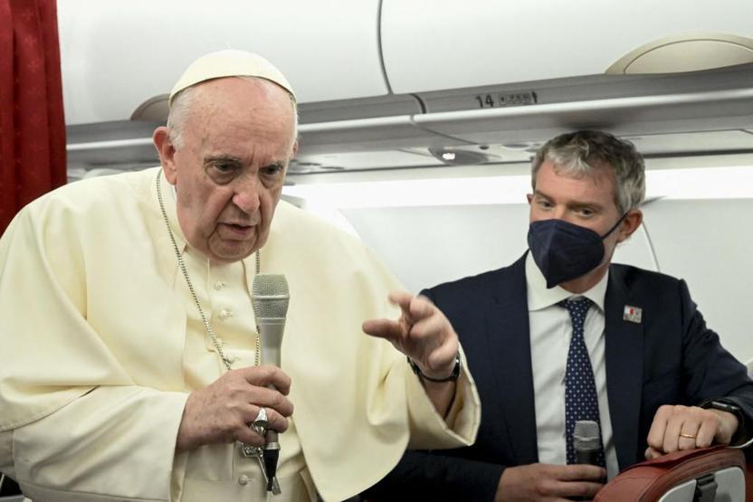 Sağlık sorunları bulunan Papa Francis görevi bırakacak mı