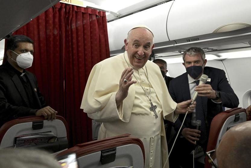 Sağlık sorunları bulunan Papa Francis görevi bırakacak mı