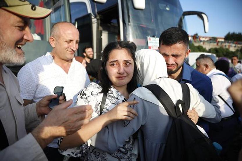 Pandemi sonrasında ilk hac kafilesi Haremden uğurlandı