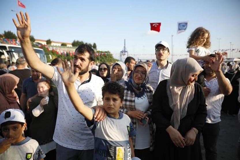 Pandemi sonrasında ilk hac kafilesi Haremden uğurlandı