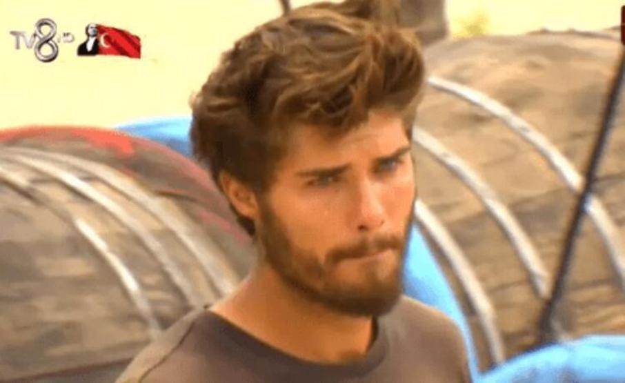Barış Murat Yağcı aşkını sosyal medyadan ilan etti