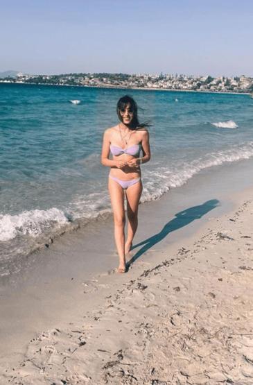 Şükran Ovalı tatile çıktı