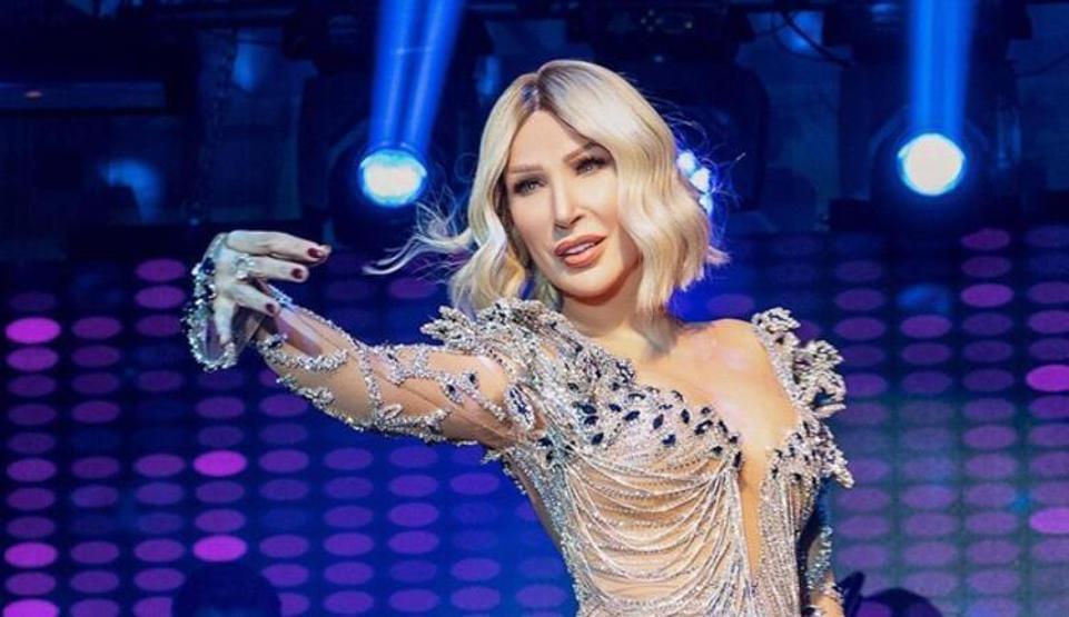 Seda Sayan’ı bando takımı karşıladı