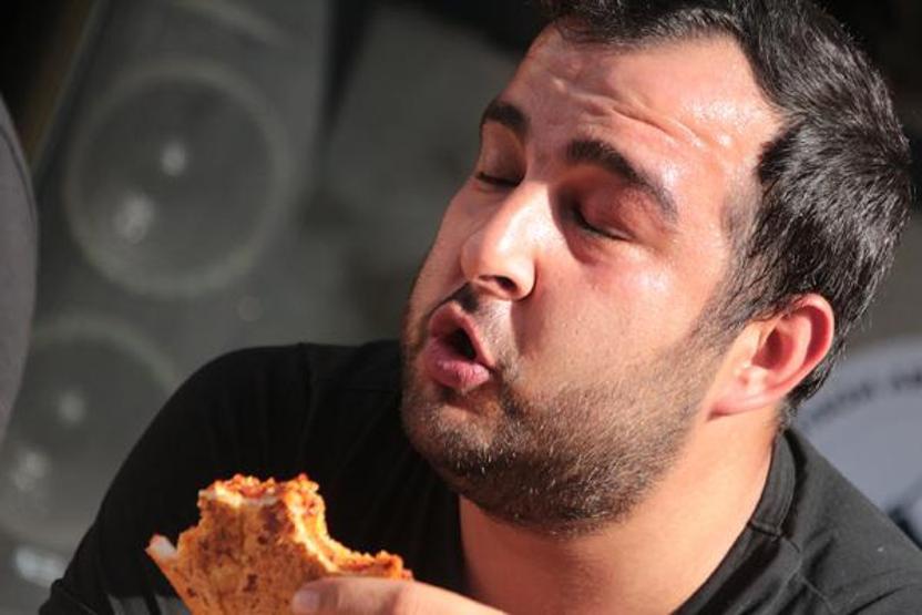 Adanadan renkli görüntüler Bayıltan tost