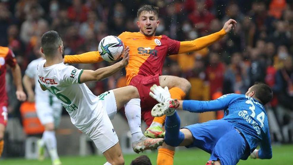 Son dakika... Beşiktaş ve Galatasaray Halil Dervişoğlu için yarışıyor