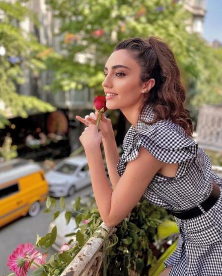 Selin Gençten müjdeli haberi duyurdu
