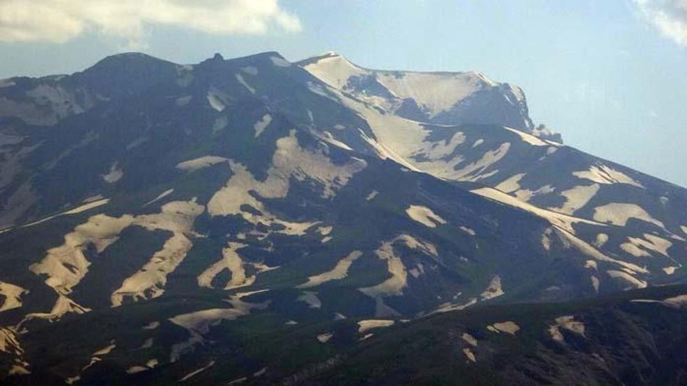 Yüksekovada iki mevsim bir arada
