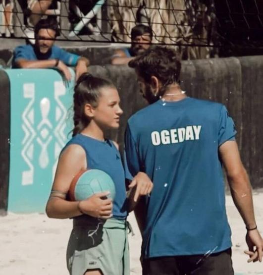 Survivor Ekstra yorumcusu Furkan Dedenin Ogeday yorumları Acun Ilıcalıyı kızdırdı
