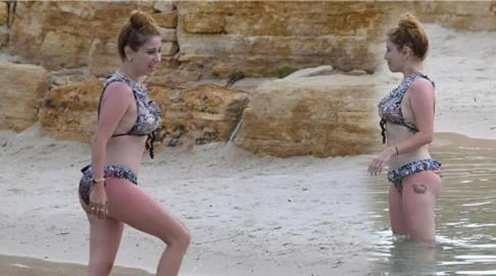 Hazal Kaya bikinili pozlarla sosyal medyayı salladı