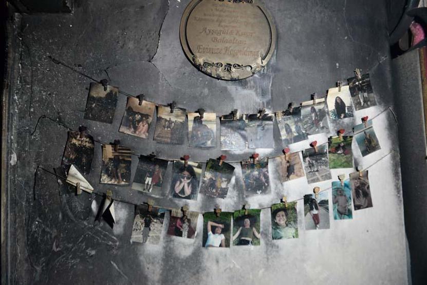 Boşanmak isteyen eşine dehşeti yaşattı Evi ve kamyoneti yaktı