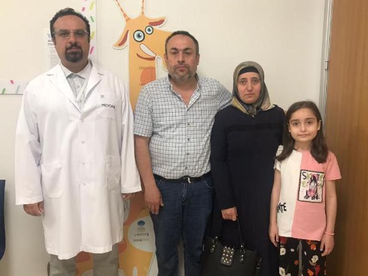 9 yaşındaki Elif Kovidi atlattı, Guillan-Barre Sendromuna yakalandı