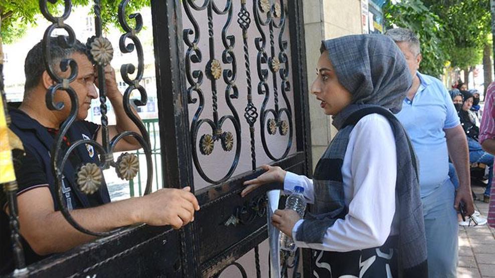 YKS manzaraları: 40 saniye ile bir yıl kaybetti