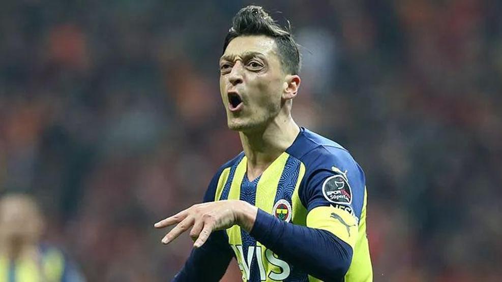 Mesut Özil, Fenerbahçe’yi takipten çıkardı
