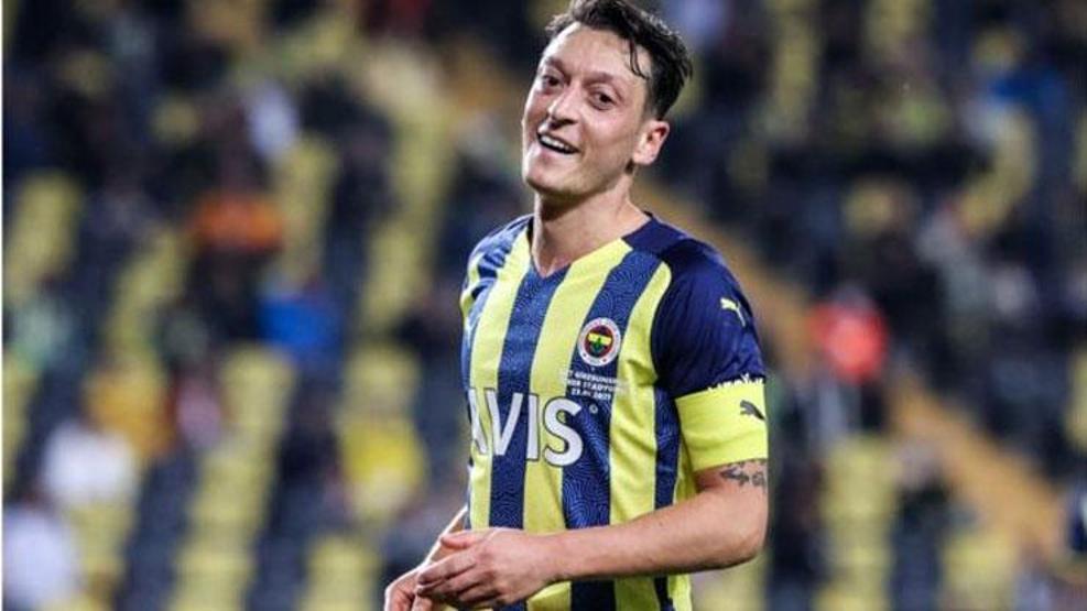 Mesut Özil, Fenerbahçe’yi takipten çıkardı