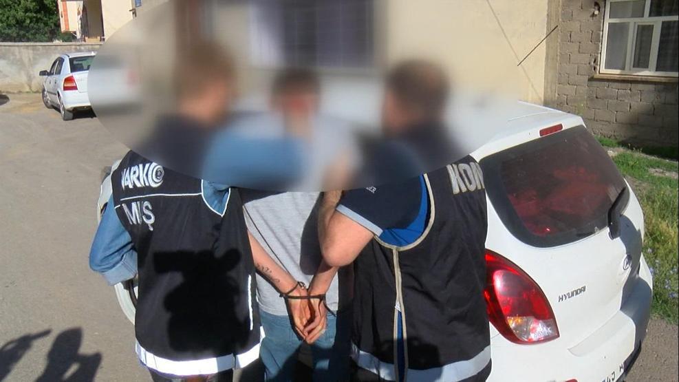 Zehir tacirlerine şafak operasyonu Şifreleri çözüldü: Metin abi, Erol abi