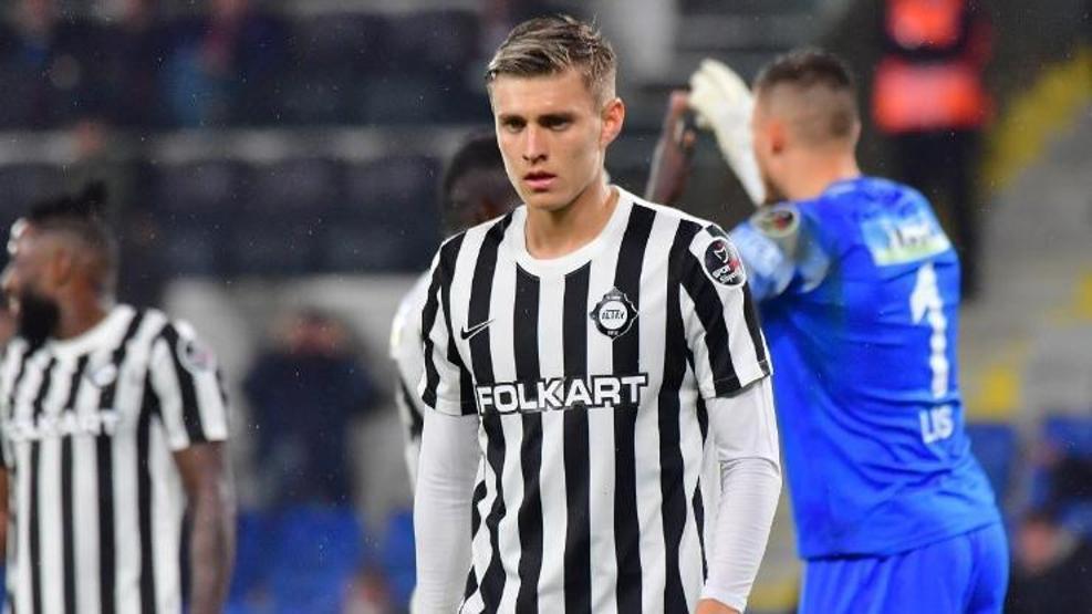 Beşiktaş Kazımcan Karataşı transfer etti