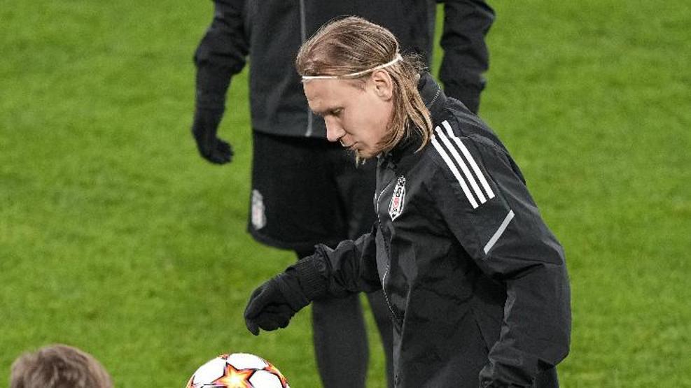 Beşiktaştan ayrılan Vida İtalya yolcusu