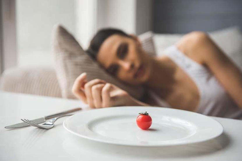 Sabahları tok uyanmanıza neden olan 5 kritik sebep