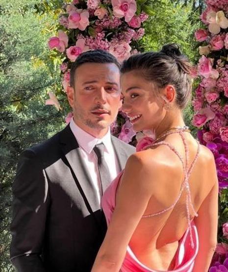 Demet Özdemir ile Oğuzhan Koç nişanlandı