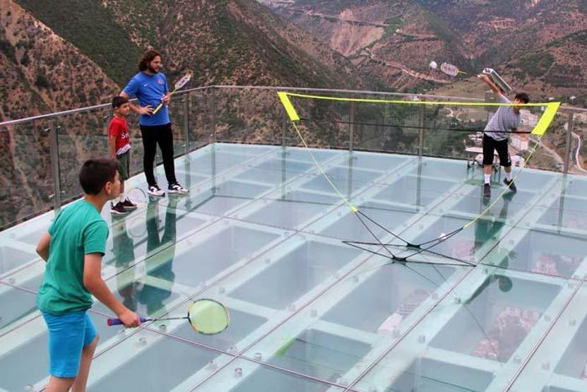 Gümüşhane’de adrenalin dolu badminton antrenmanı