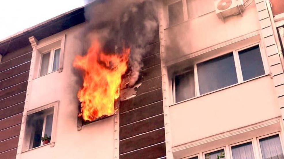Saniyelerle yarıştılar: 97 yaşındaki kadının alev kapanından kurtuluşu