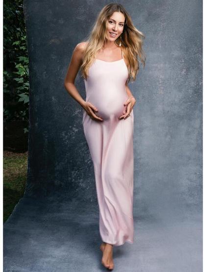 Sinem Kobaldan doğum sonrası ilk fotoğraf geldi