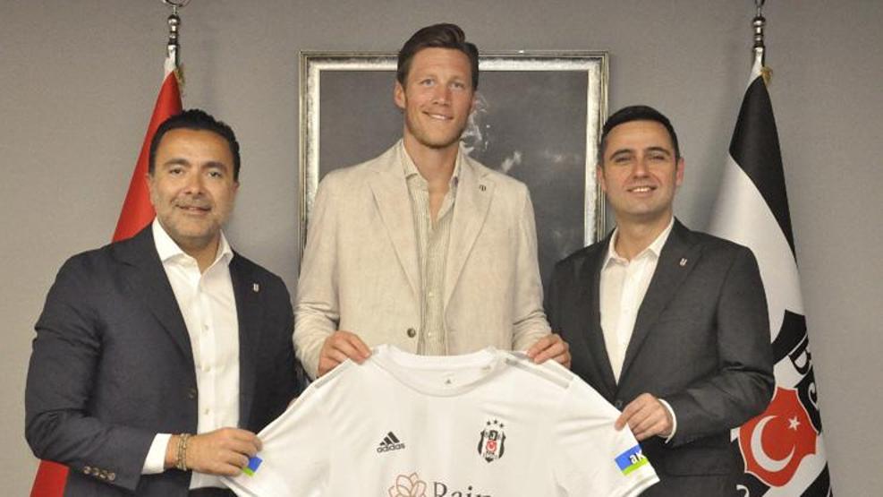 Beşiktaşın golcüsü Weghorst petrol kralı çıktı