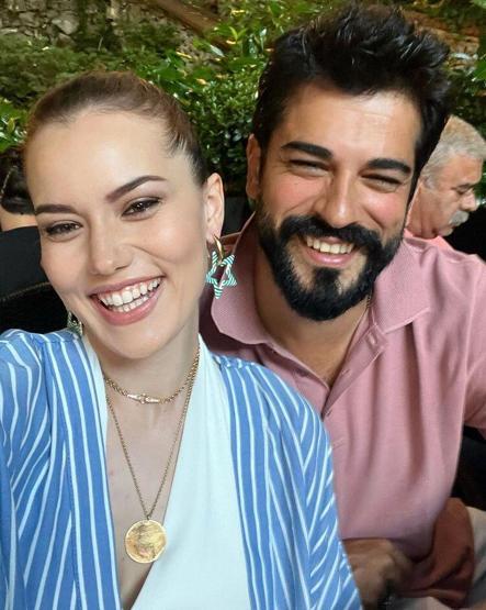 İkinci kez hamile olan Fahriye Evcenin karnı belli oldu