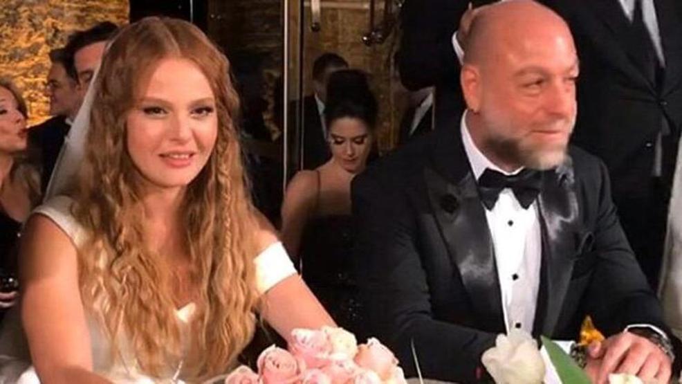 Naz Elmas ve Erol Özmandıracının 3 yıllık evliliği 10 dakikada bitti