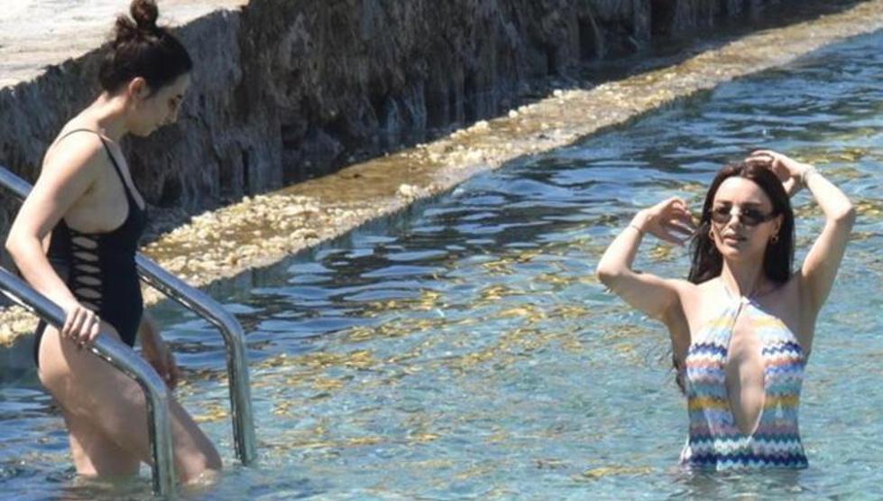 Hazal Filiz Küçükköse sezonu açtı, tatilin tadını çıkardı